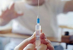 儿童期定期疫苗接种原则包括